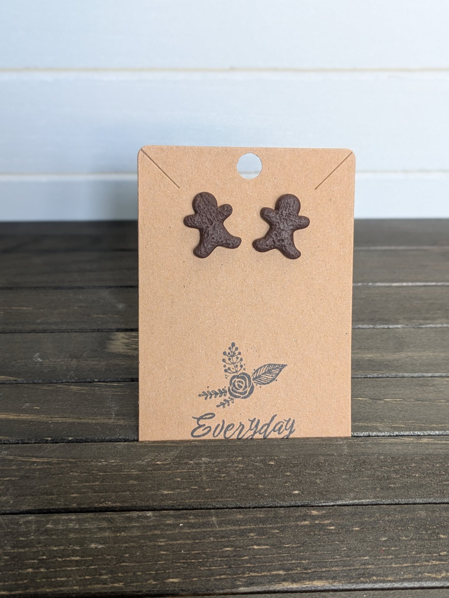 Gingerbread Studs